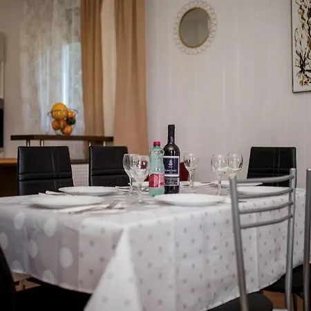Vesna 2844 Guest house Supetarska Draga